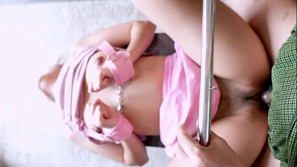 아시안 여인의 격렬한 BDSM 오르기: 항문 스트레칭과 크리미피 카오스